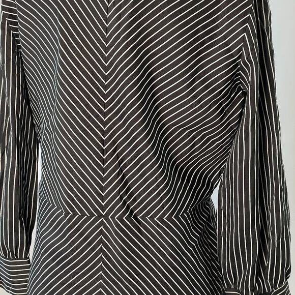 Vintage 1970s Jolie Femme Black & White Diagonal Stripe Dress – Size 46 - Picture 5 of 16